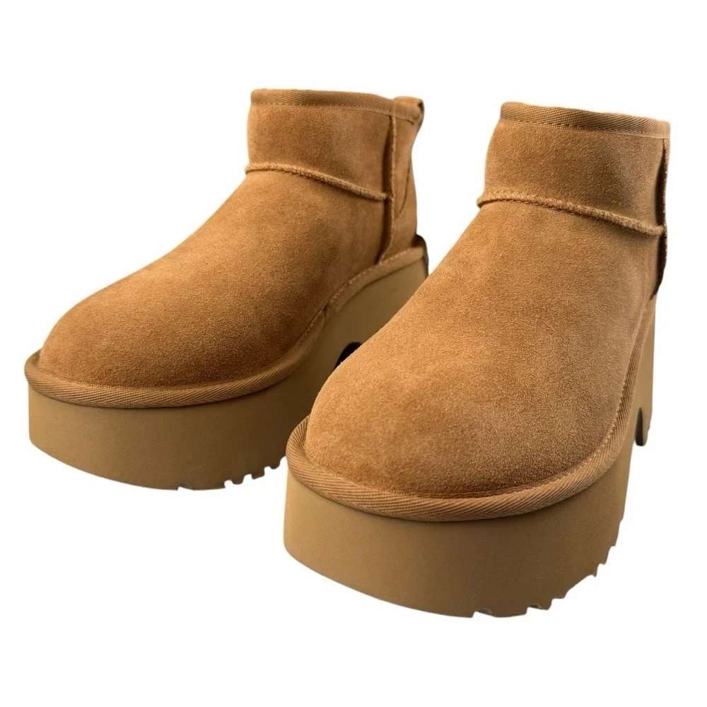 NWT UGG Women’s Classic Ultra Mini Platform Boots Chestnut Size 7